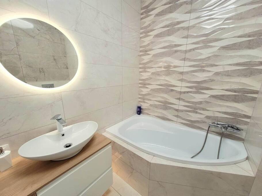 Apartment Sophie 3 Rooms, 2 Bathrooms, 8 Persons Krakow Dış mekan fotoğraf